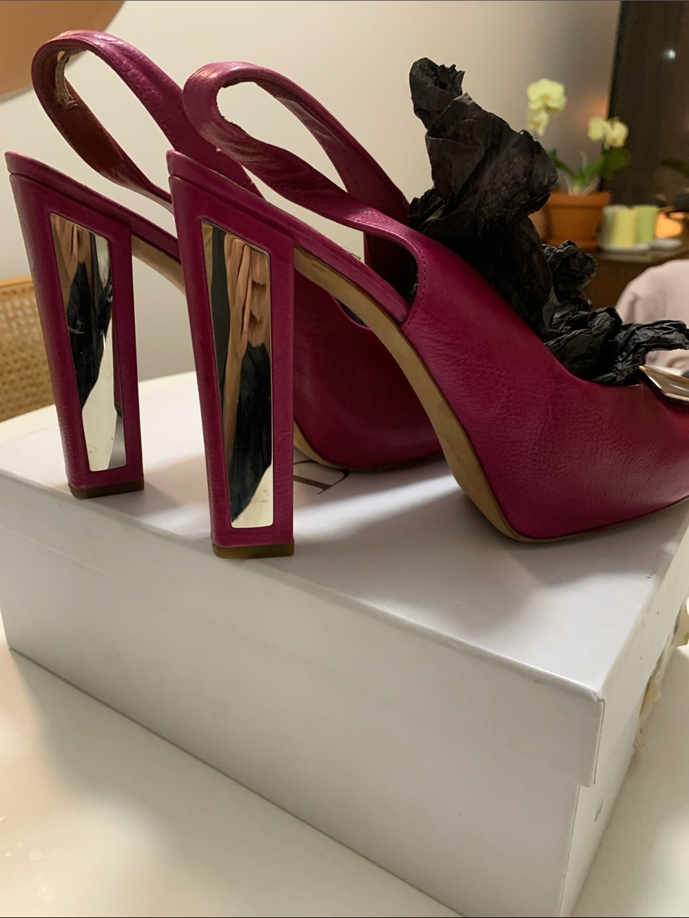 Sandals - Picture 7 of 11
